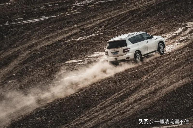 全时四驱系统油耗都很高么? 全时四驱系统油耗确实相对较高。它要为四个车轮提供动力