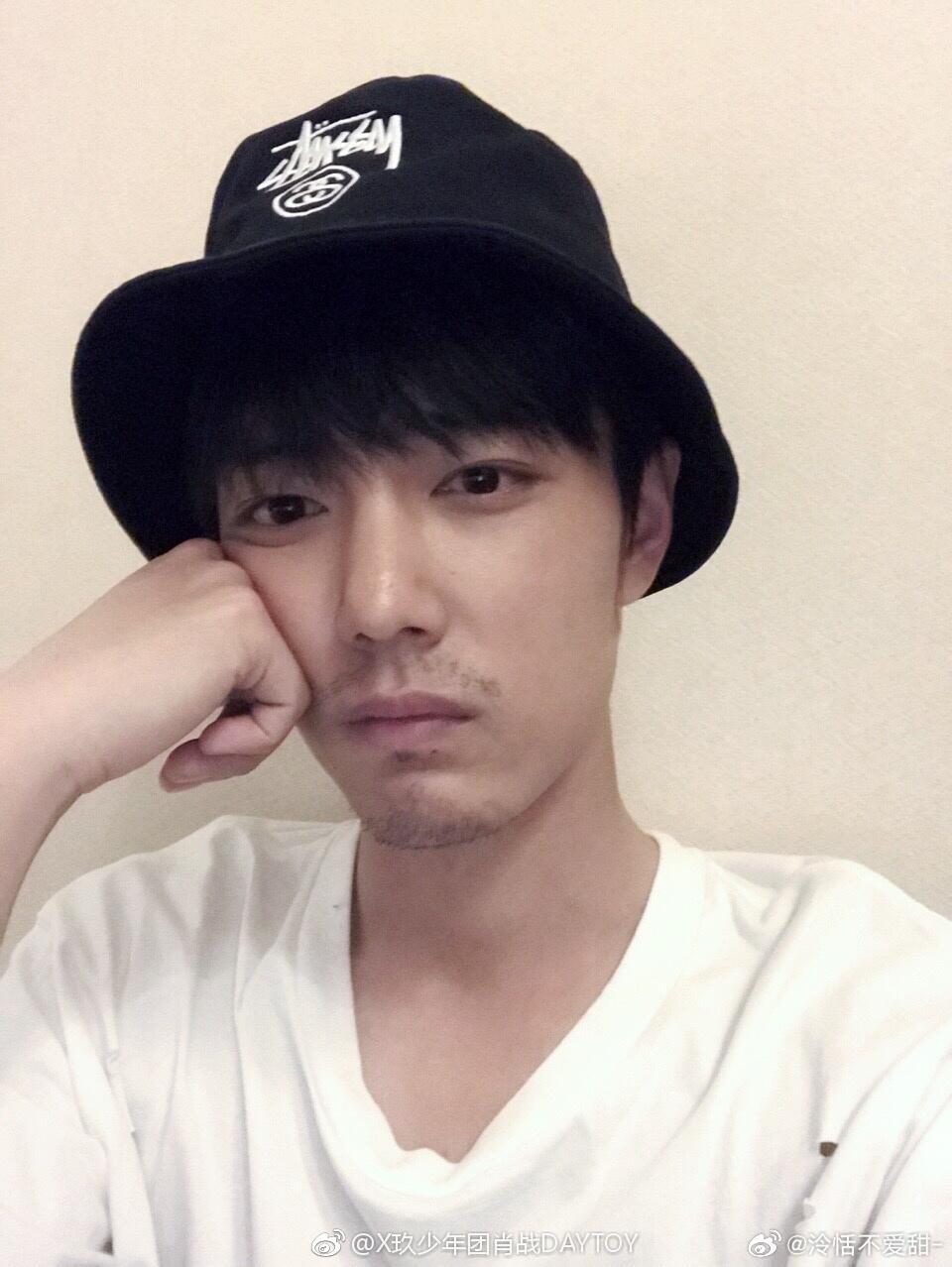 有胡子的肖战也很萌很诱人啊[舔屏][舔屏] ​​​