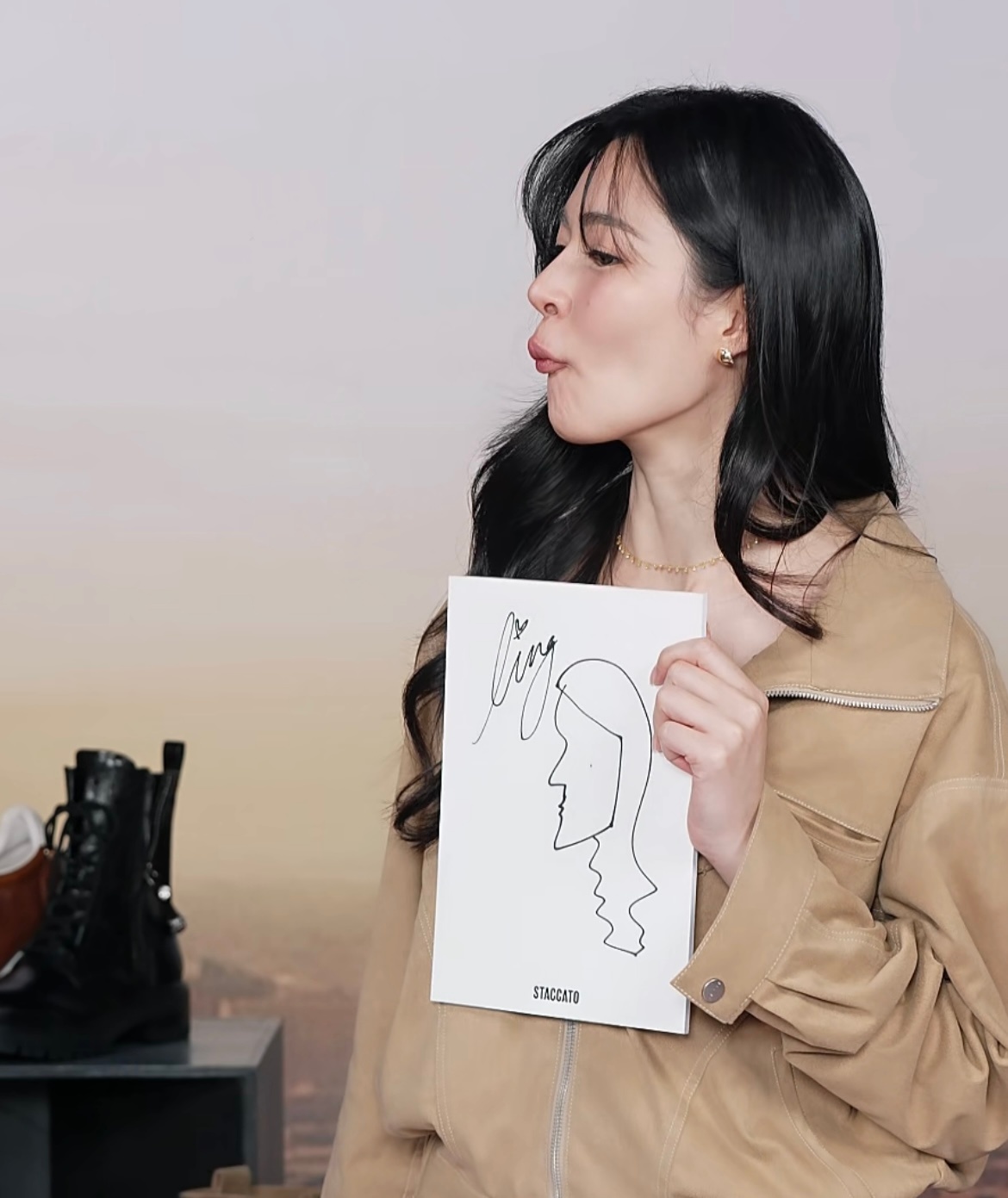 她说这是她侧脸 ​​​