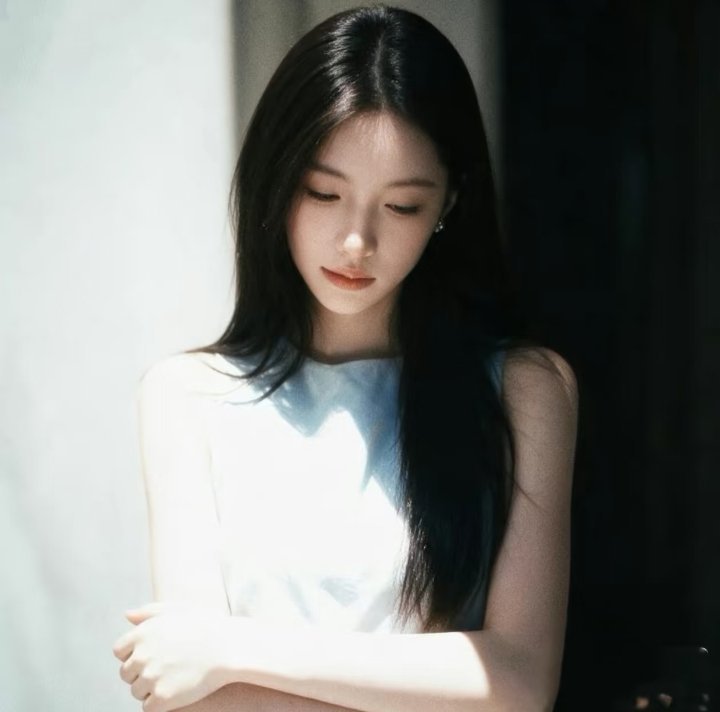 WeChat ｜ 女头 ｜ 搭配背景图 ​​​