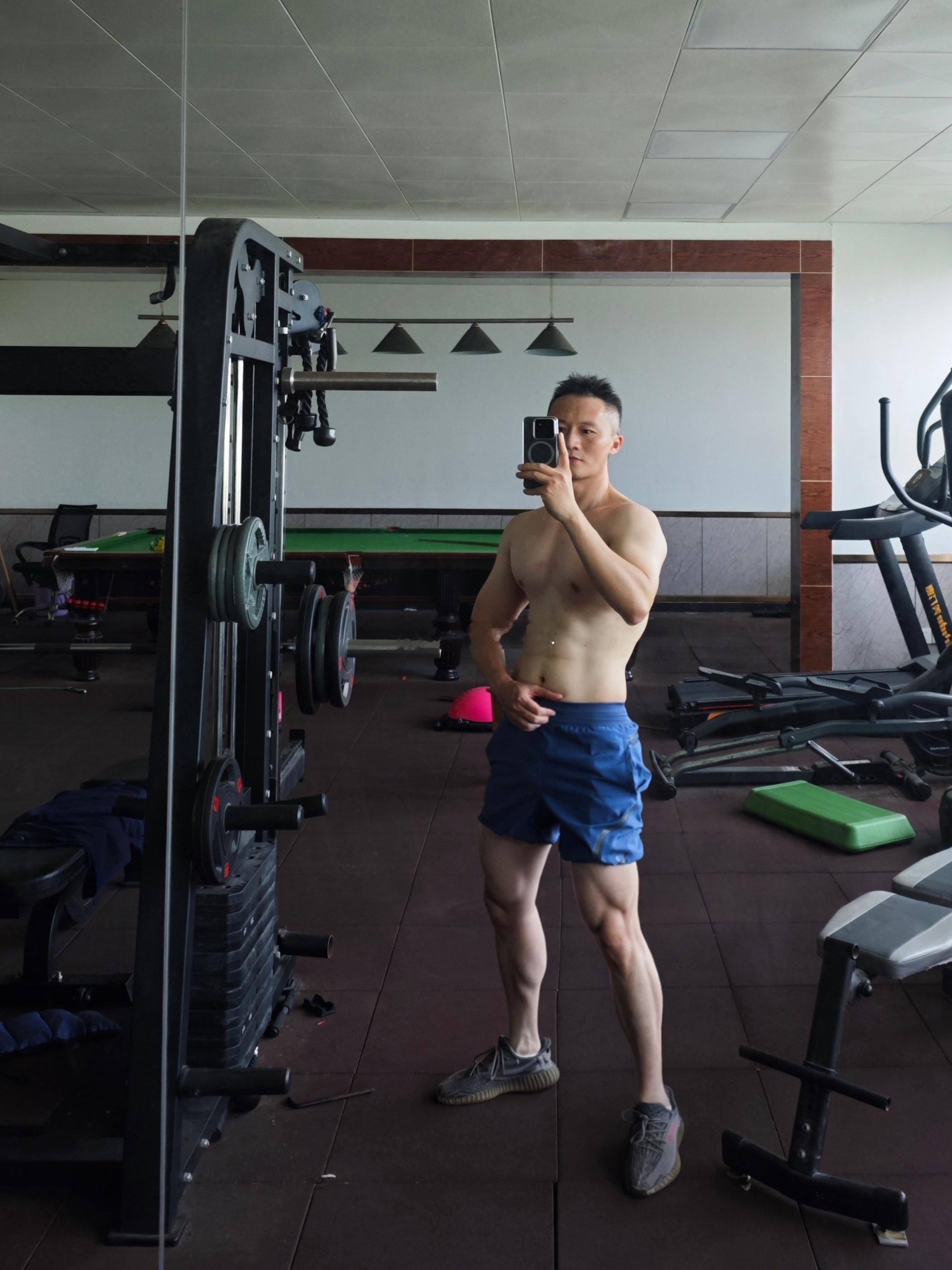 白海豚 没囤东西就来了没关系，巴威美食节囤的食物还没吃完的可以接着吃。我们主打一