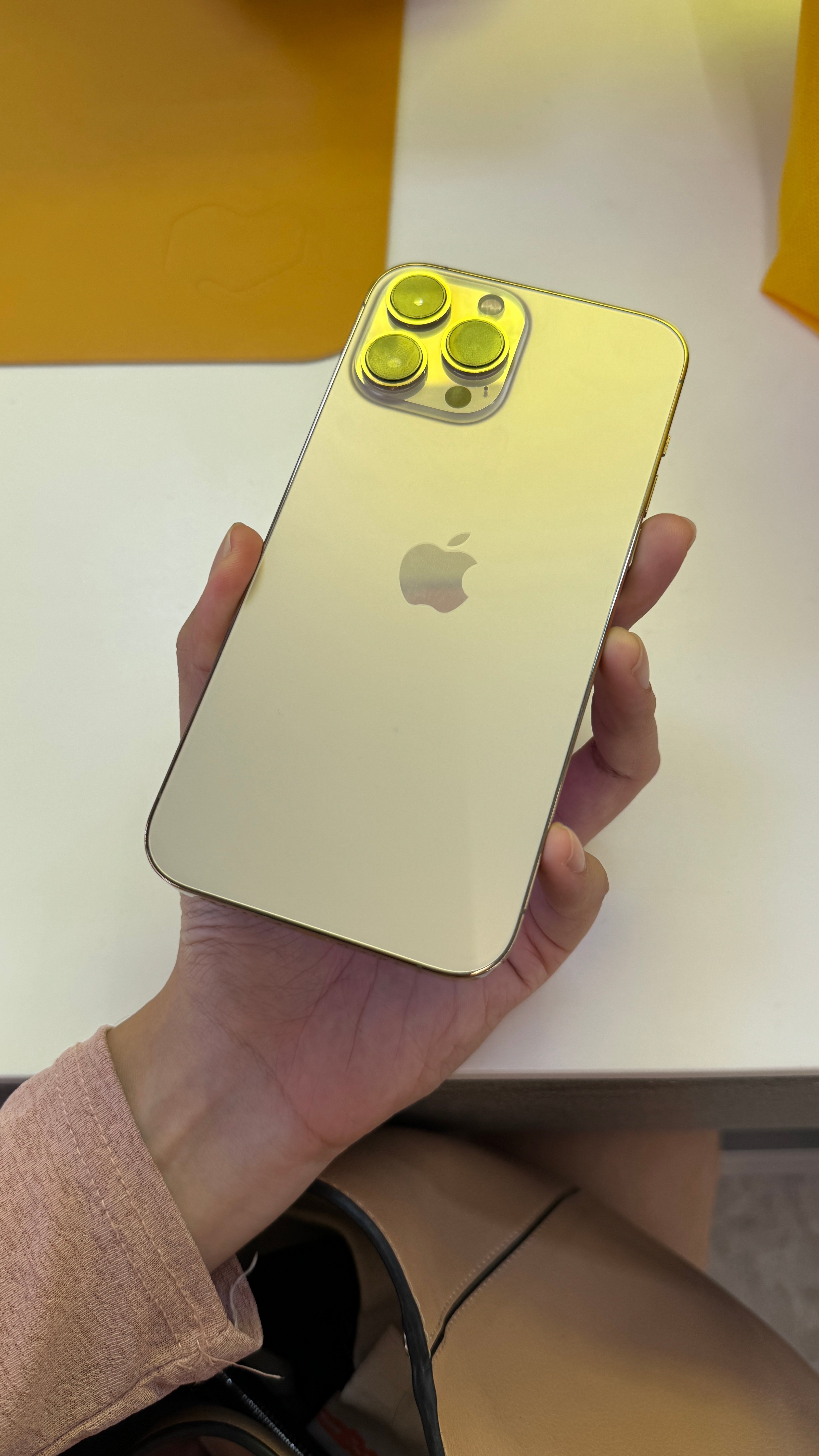 换了iPhone15pm 我把我的iPhone13pm卖掉了！真的惊了，好奇为啥