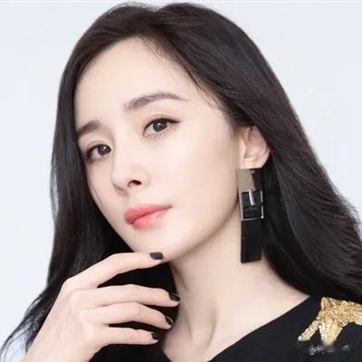 发现娱乐圈一个好笑的现象:
--------------------------