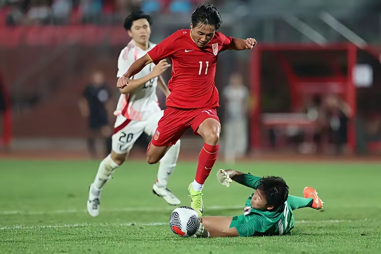 对阵孟加拉国的比赛，帅惟浩半场又上演梅开二度，这帮孩子里面，面对强一些的队伍，还