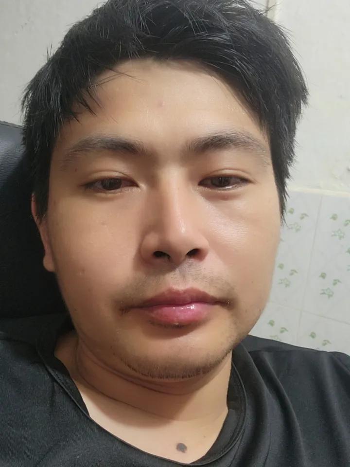 攒了很久的钱，加上东拼西凑，我终于攒够了钱提车了。今天呢已经全款把车钱给付了。然