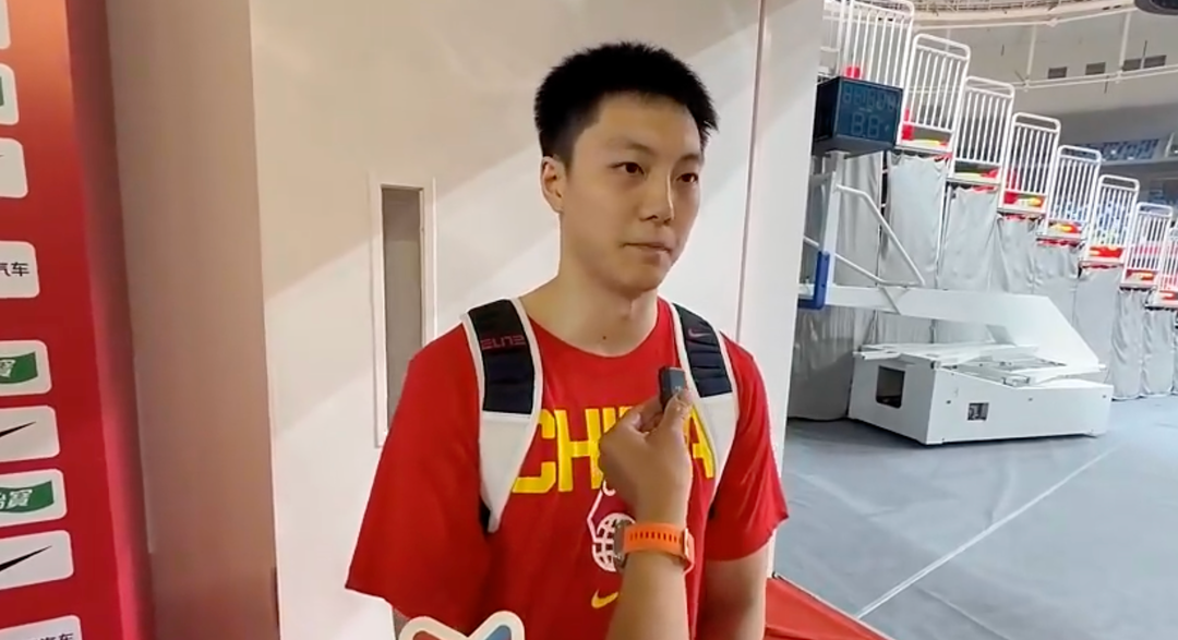热身赛|中国男篮对阵乌拉圭首战大名单出炉：胡明轩伤愈复出