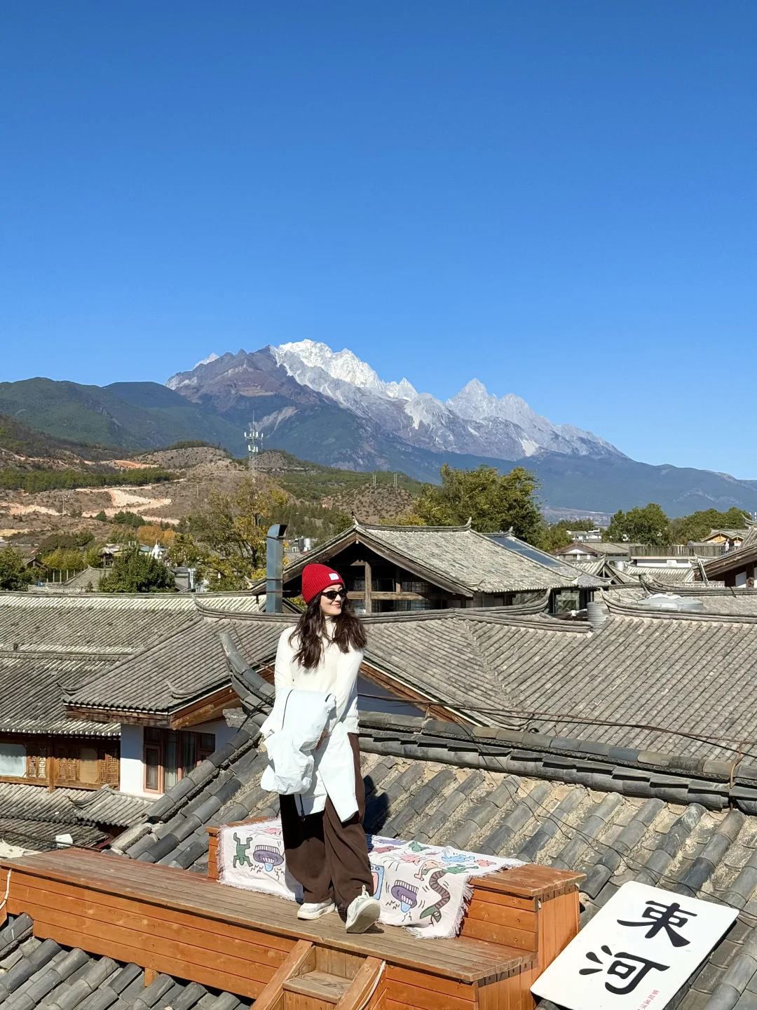 束河的屋顶撞在我的心趴上。。