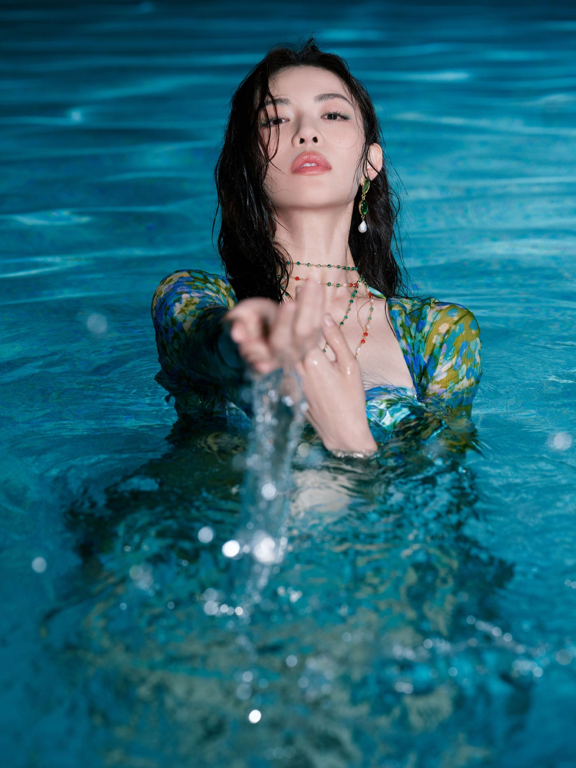 钟楚曦 VOGUE海边假日 ​​​