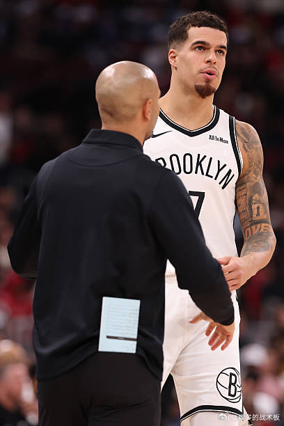 小波特谈到了摆烂现象：“他们必须对这种摆烂行为做点什么了。我不喜欢一些球队故意摆