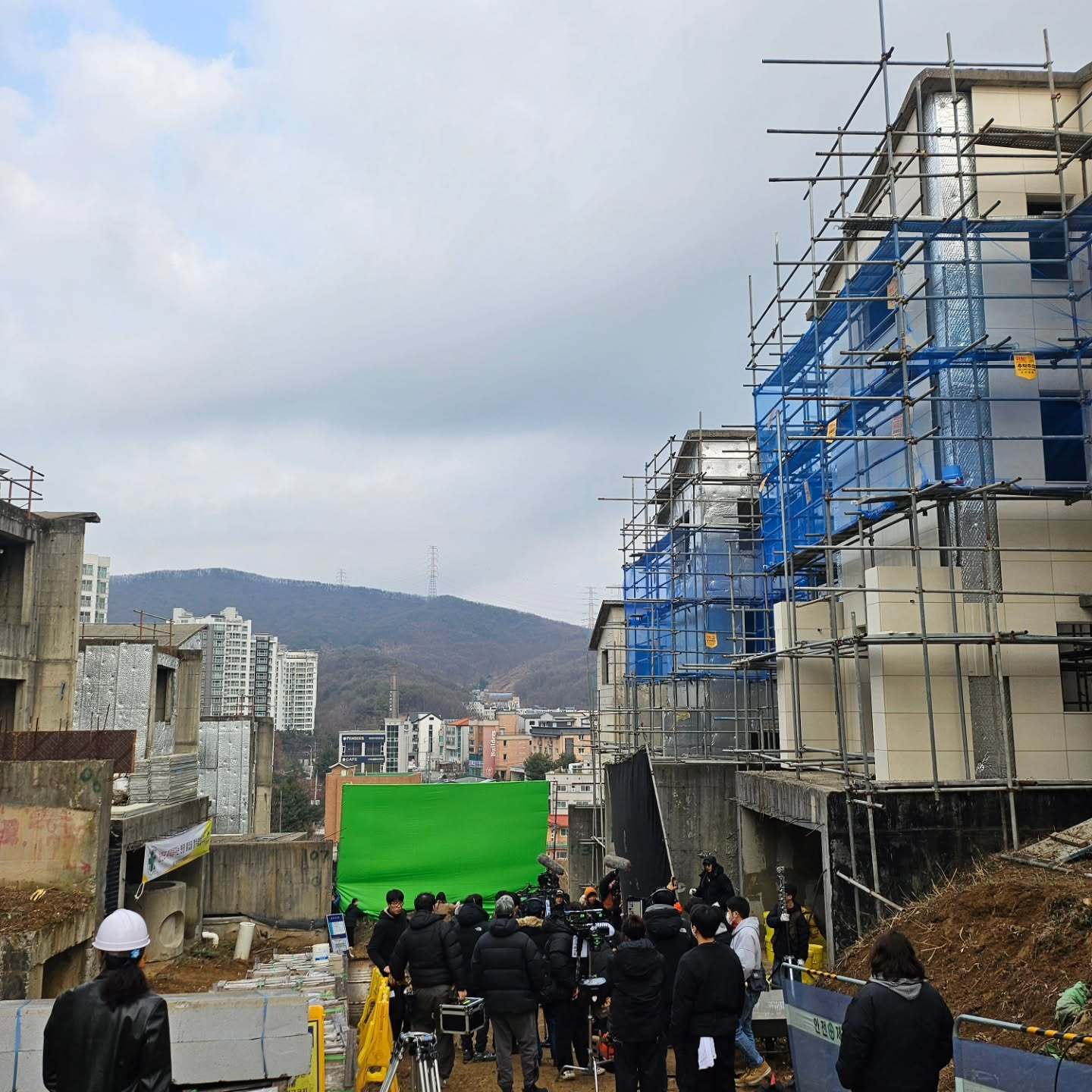 秋瓷炫 ✨秋瓷炫星日记录Netflix新剧韩剧亲戚已于昨日拍摄结束，历时6个月1