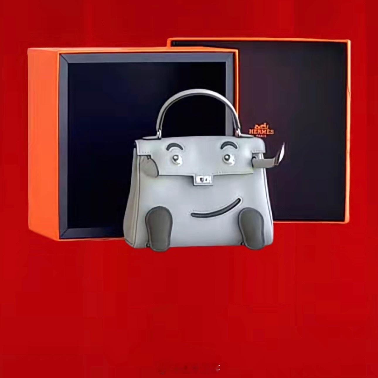 京东1元拍卖Kelly娃娃包像素风Kelly娃娃包自带光环，稀有配色超戳心！竞逐