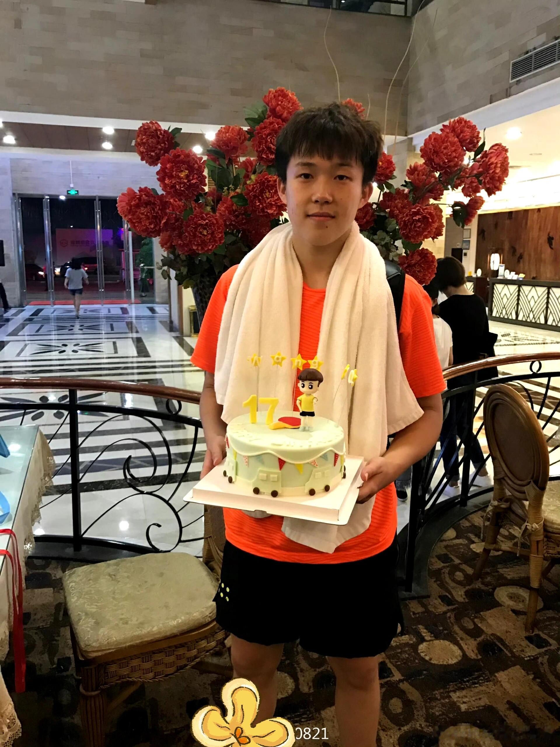 成长的具象化，马上就是王楚钦25岁生日了🎂王楚钦0511生日快乐 ​​​