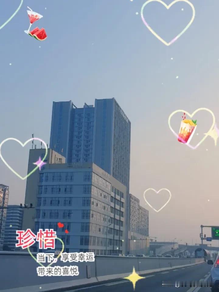 为什么短剧会成为流行趋势因为每一级有个中心点，写有些短句非常的紧凑，故事的起因高