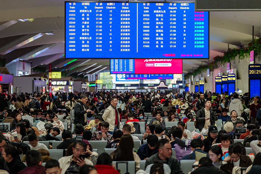 广铁：春运前3天累计发送旅客561.5万人次