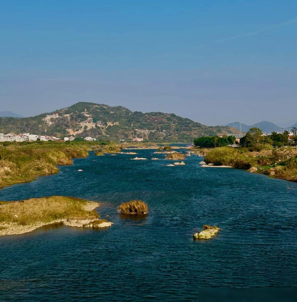 要是男女真爱，上床没了规矩，相聚也不拘小节。男人的身体比大脑更诚实。

最近看到