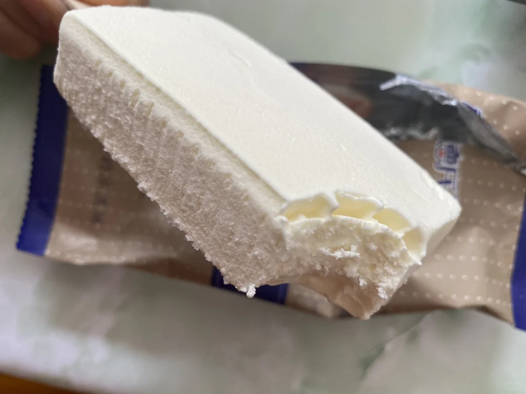 太热了吃个雪糕🍦降降温