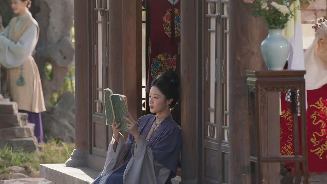 兰香如故这个长镜头🕊️一镜流转回望岁月，许兰香伸手托举一众女性，大家冲破禁锢，