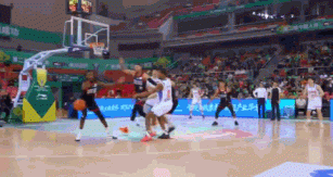 一剑封喉！特奎维恩·史密斯准绝杀 全场18中11砍下41分10助2断cba俱乐部