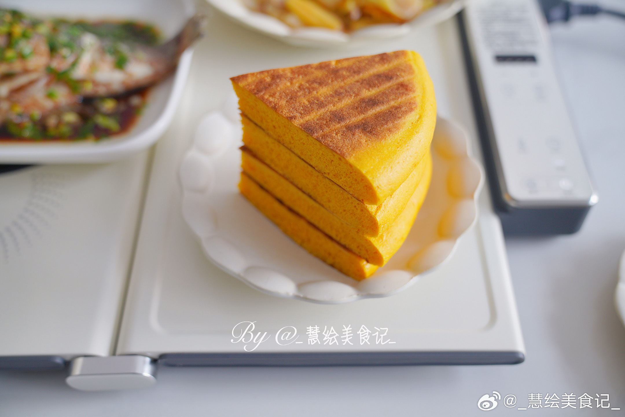 家常晚饭~娃娃菜炒肉、番茄炒蛋、清蒸鲈鱼、发面饼、米粥 ​​​