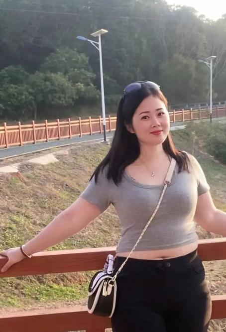 科学认证！中年发福竟是通关秘籍？

别急着甩掉你的“幸福肥”，它可能是你40岁后