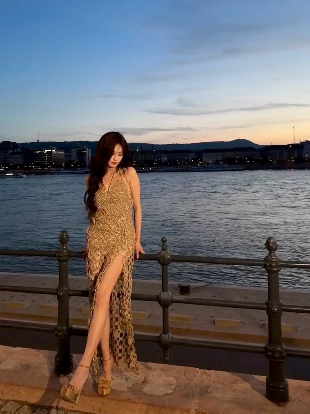 白鹿的腿是认真的吗？辣么长 ​​​