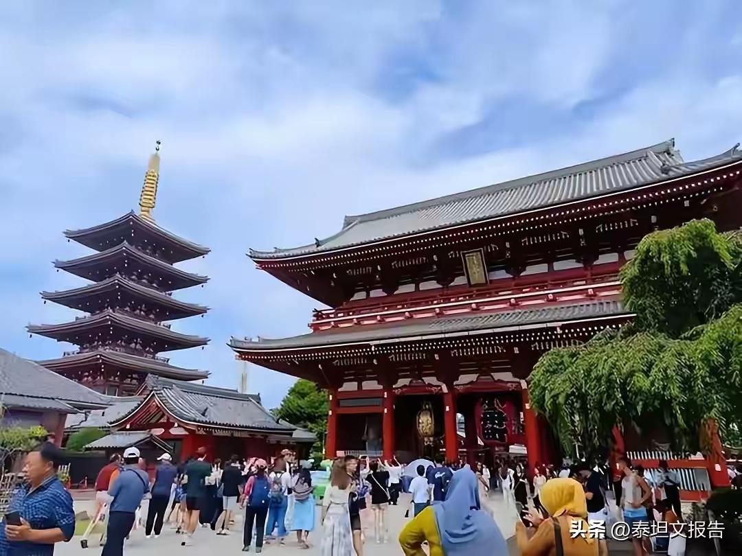 很多人只盯着签证费涨了五倍这件事，却忽略了日本这波操作背后的真实意图，就是精准收