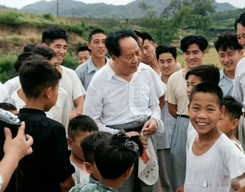 从1927年领导组织湘赣边界秋收起义以来，毛泽东再也没有回过家乡，直到1959年