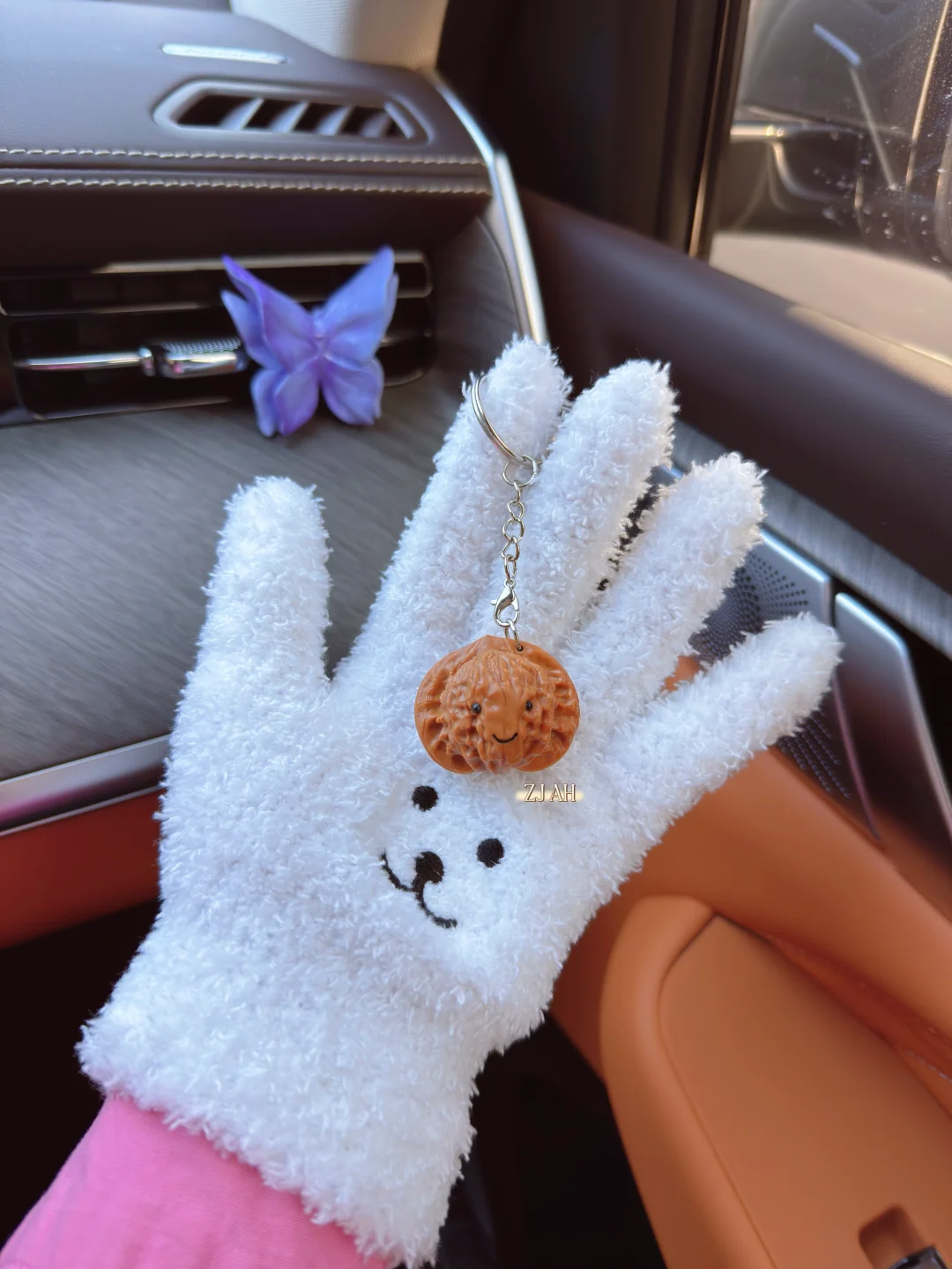 核桃吊坠小可爱😊