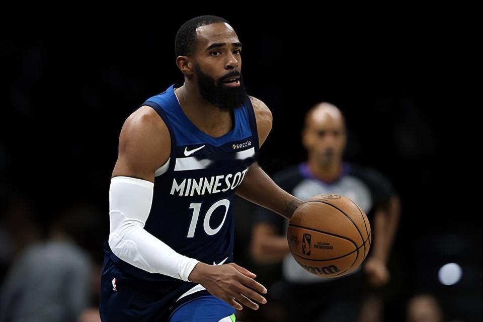 根据ESPN权威记者Shams Charania的报道，在权衡了多份报价后，此前