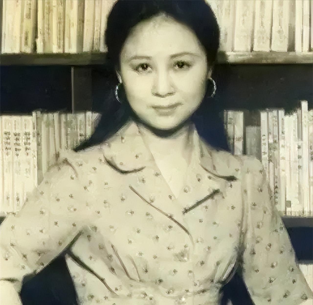 她是民国富家淑女，13岁爱上寒门老师，不顾父母反对产下龙凤胎，如今大女儿早已无人