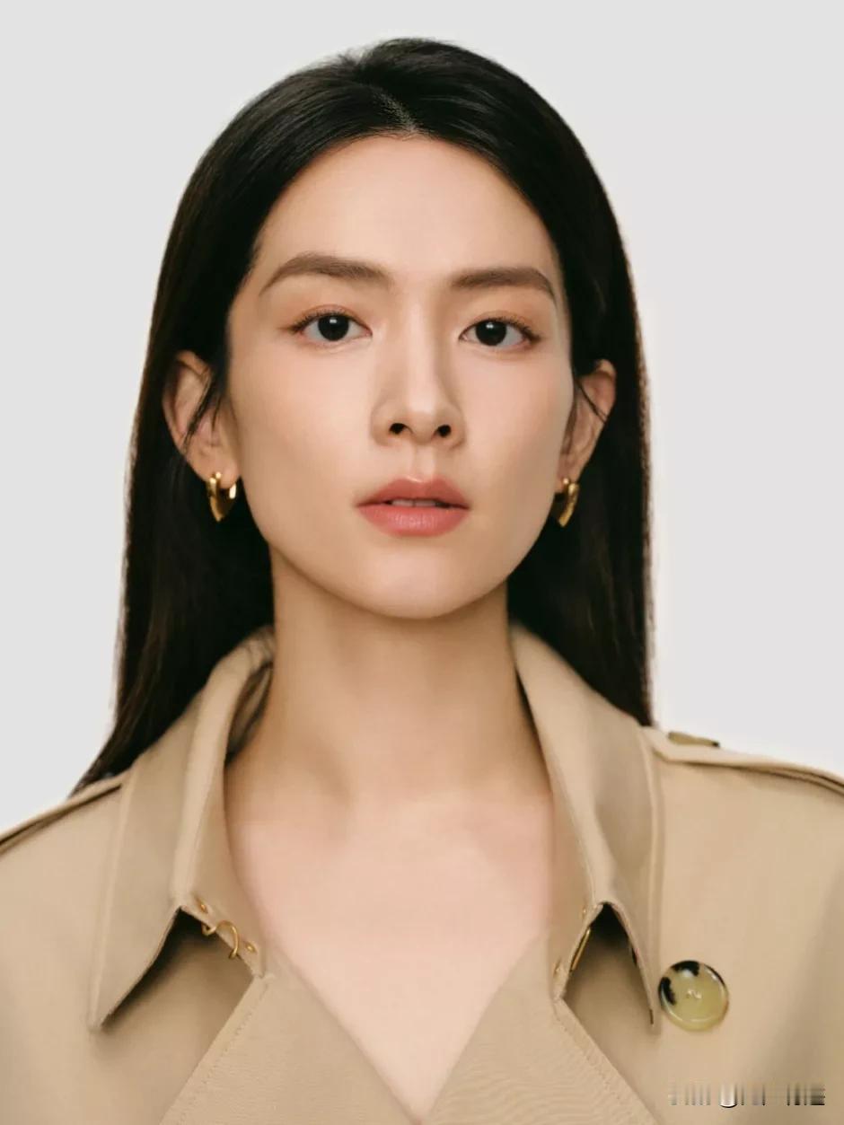 女演员陈昊宇这张脸瘦下来以后，实在太中性化了！甚至你不相信她是女人，而是个留着长