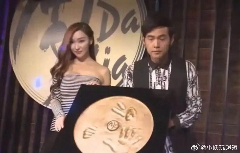 周杰伦疑似回应私生子周杰伦大概率是不会回应卓伟的，原因很简单，不是这件事是真的，