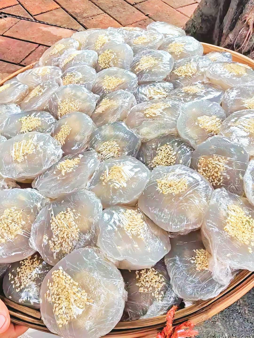 乡下亲戚寄过来的，问了上百个人了，没一个知道是什么东东，这该咋吃呀？[what]