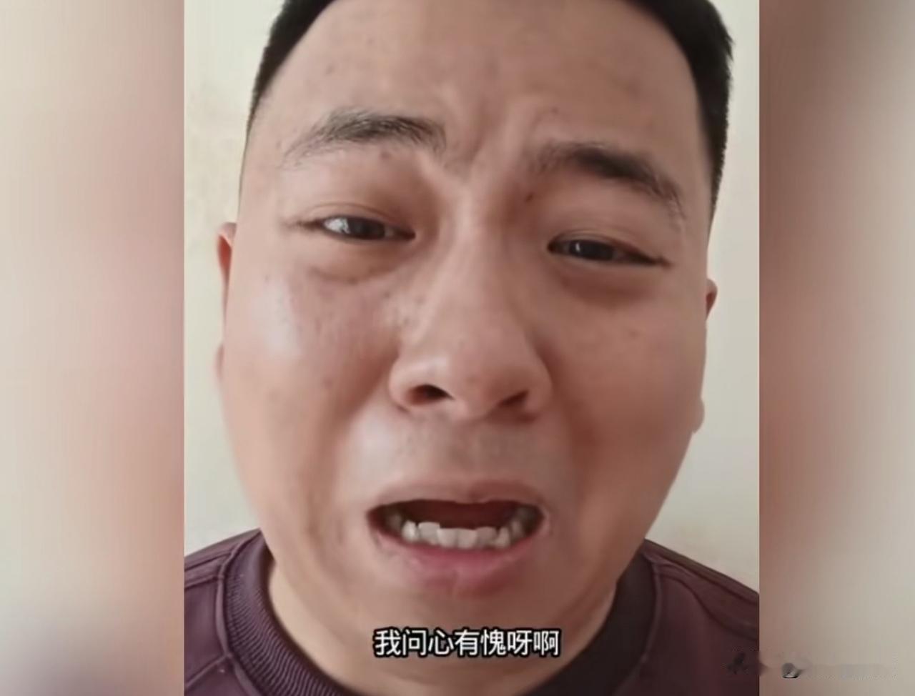 一位父亲，和他年仅4岁的女儿，双双确诊感染艾滋。而比这更让人绝望的是，这位父亲，