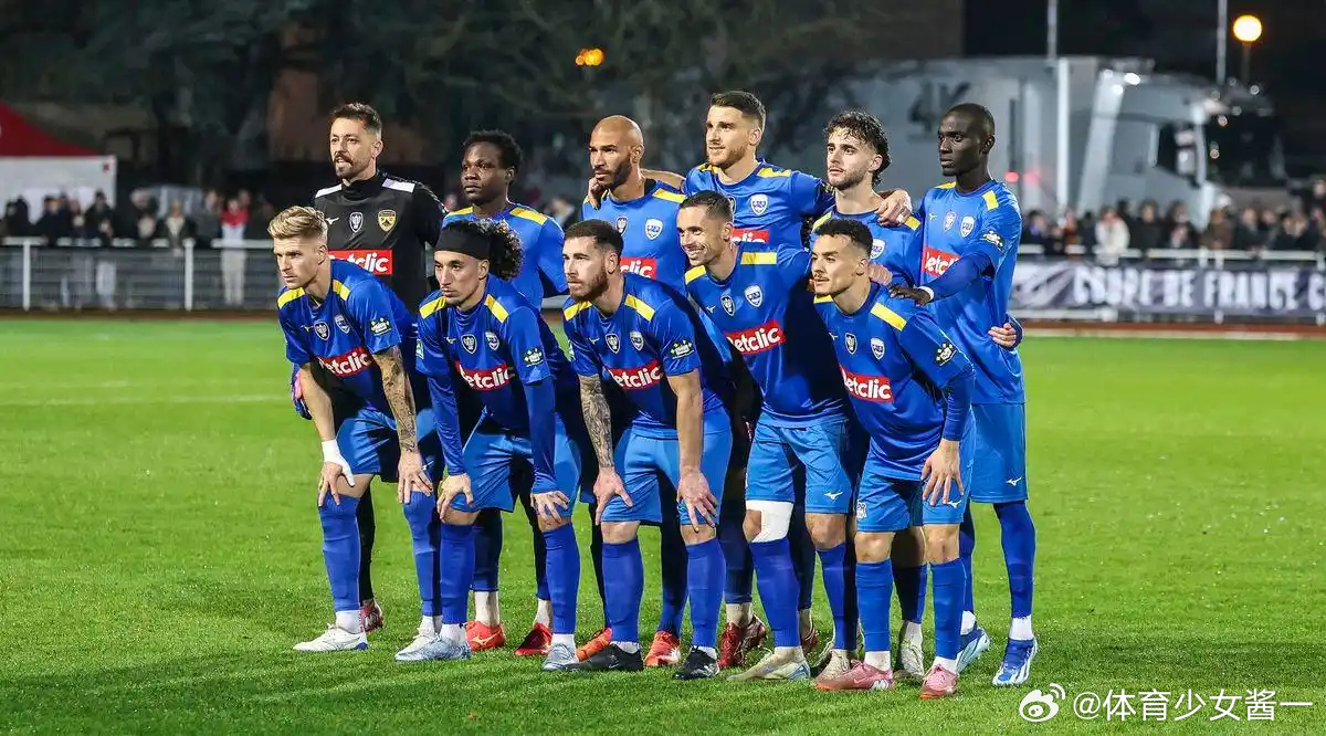 乌德勒支 VS 特温特乌德勒支目前拿到6胜5平6负的成绩，排名荷甲联赛第9的位置