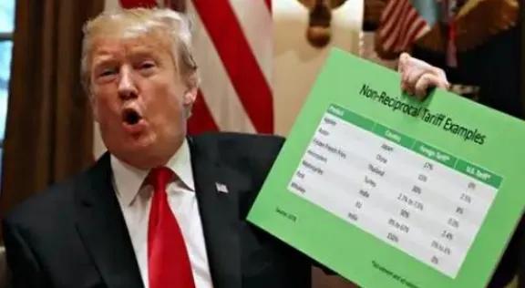 现在终于明白了，为什么特朗普与中国的贸易战突然熄火了，原来不是美国政府认输了，而