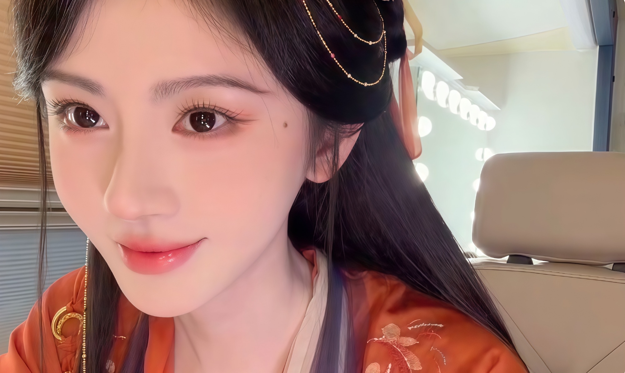 鞠婧祎 🍊💙不萌则已 一萌惊人^ω^ 