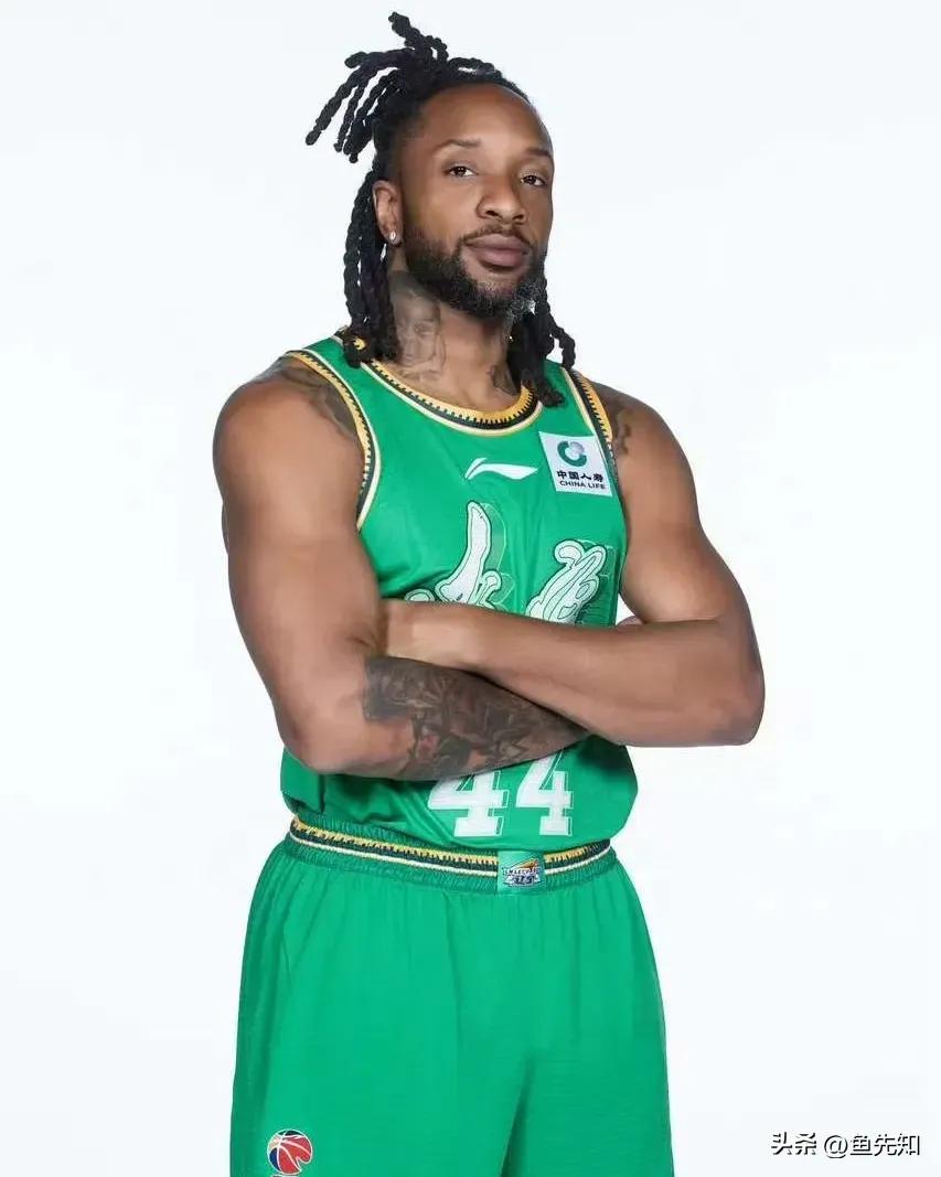 真是一朝天子一朝臣啊，辽宁队icon外援威尔斯，自宣离队，至此，辽宁队季后赛阶段