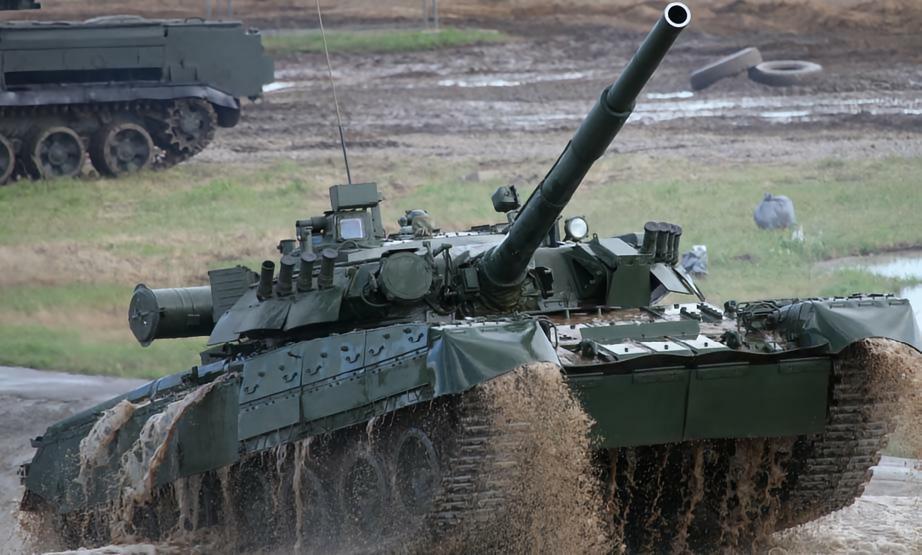 每天认识一件兵器 苏联T-80主战坦克T-80是苏联在T-64的基础上研制的主战