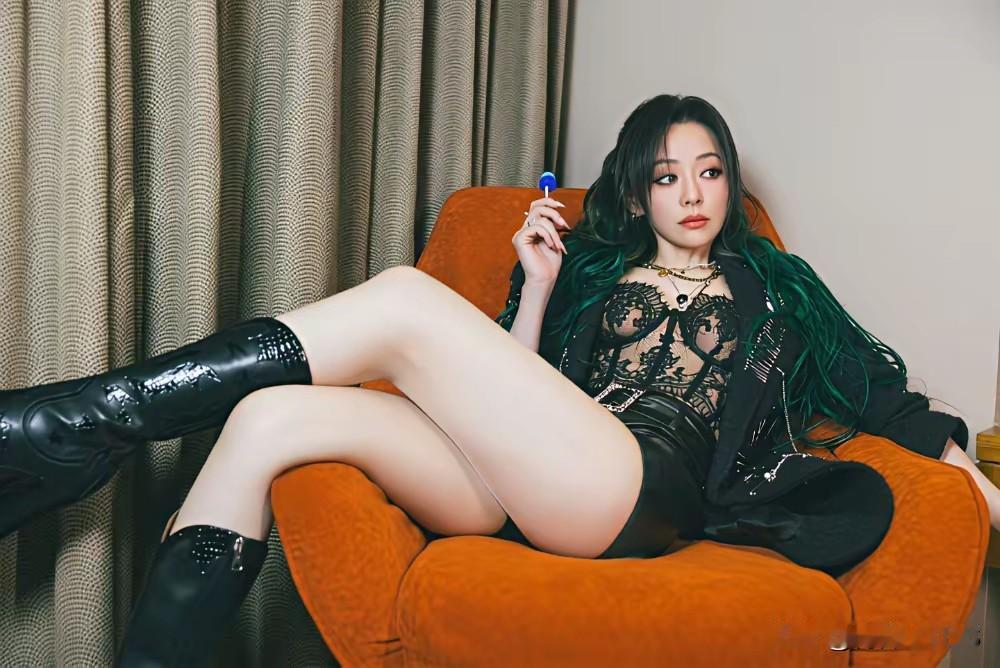 张靓颖越来越好了[看]