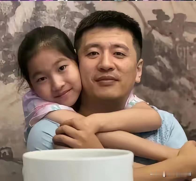 他不是网红，他是打破阶级信息差的英雄