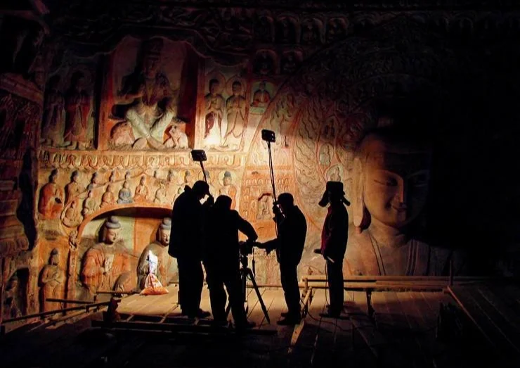 第一座开凿于首都附近的皇家佛教石窟