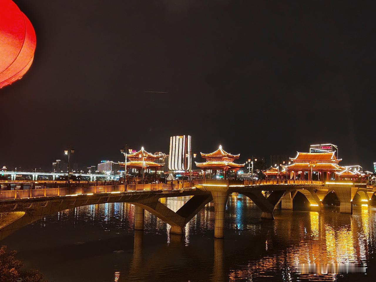 漳州九龙江边夜景实在太美了，简单转了一圈，修了很多栈道和栈桥，非常便利步行🙅‍