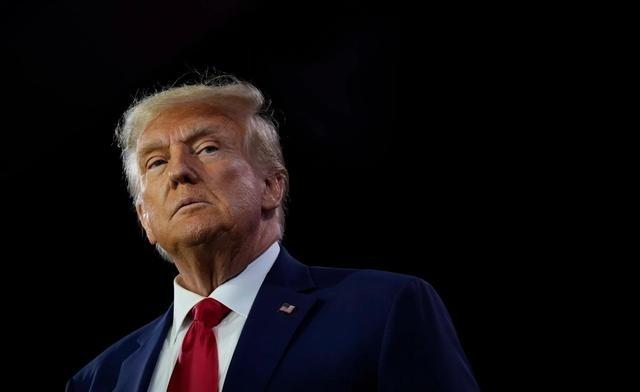 岛内军事学者、台海军军官学校前校长谭传毅今日发文作出两个重要判断：一、伊朗断网，