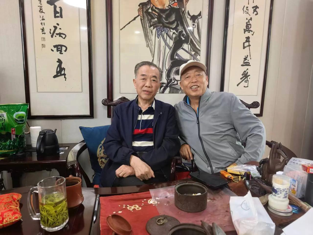 记者专访：甘肃岷海制药有限责任公司董事长张峰之二：接之一

记者：王志俭（穿石）