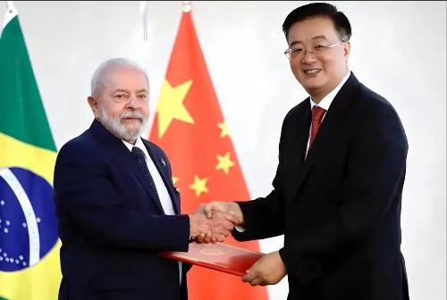 9.3大阅兵，越来越近了，一些大国讨价还价不算，连一些小国竟然也把来不来华参加阅
