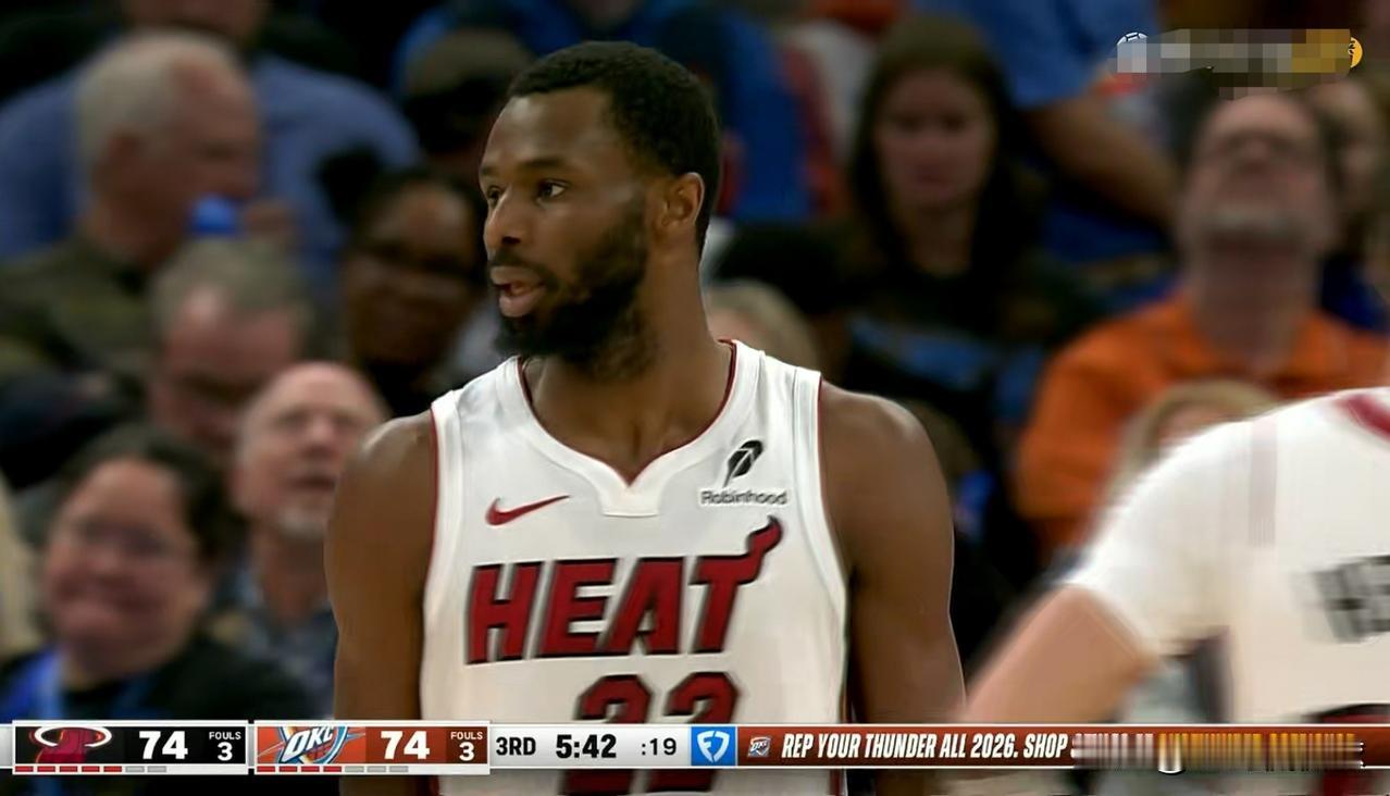 热火球星维金斯真是彻底的怒了！在今天热火客场以112：124不敌雷霆的比赛中，维