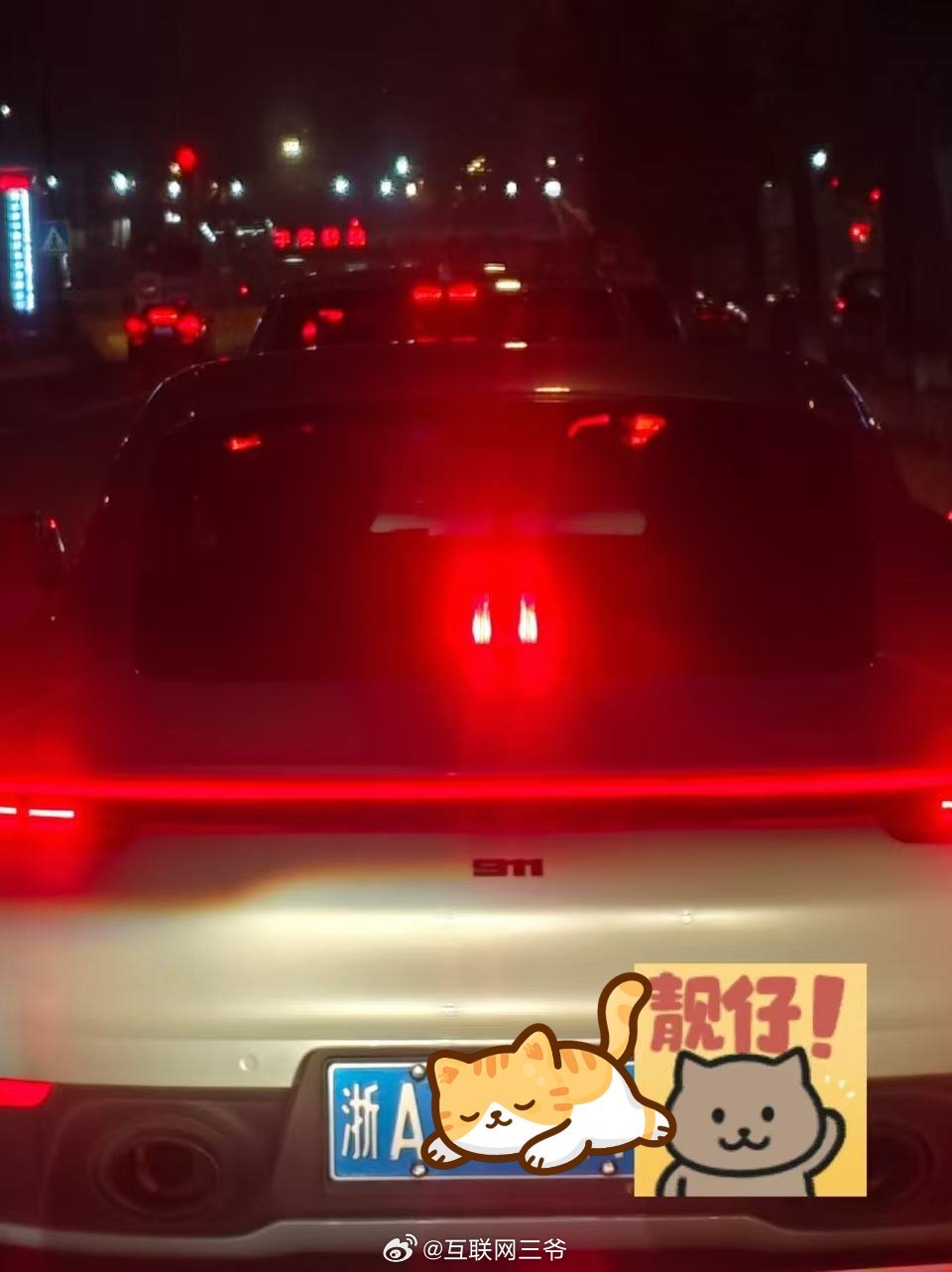 911也一样要排队等加油，逃不过油价上涨宿命。今天下午有一波新电车发布，各位老板