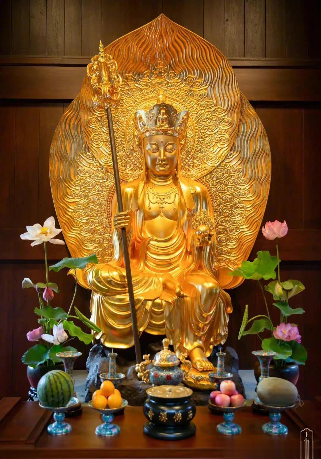 礼赞者，所有的小人、疾病、霉运，所有不好的东西，都会从你的世界慢慢消失。 ​​​