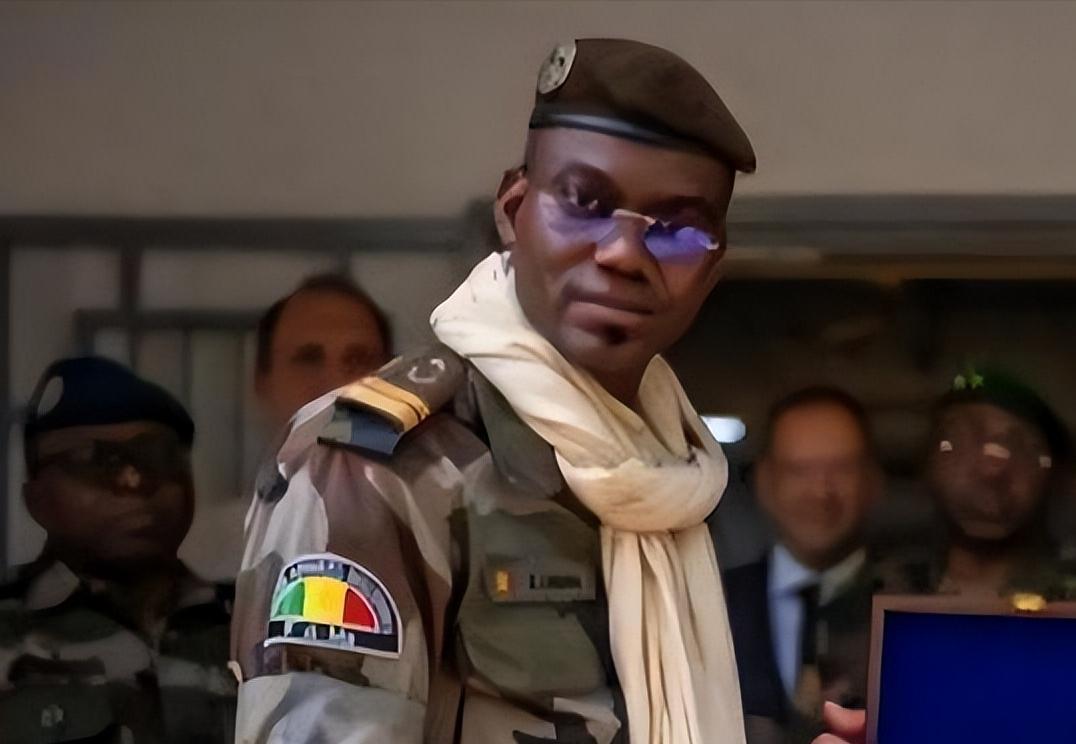 马里局势彻底失控，叛军联手突袭只是表象，俄军履职不力、马里当局决策失误，才是将这